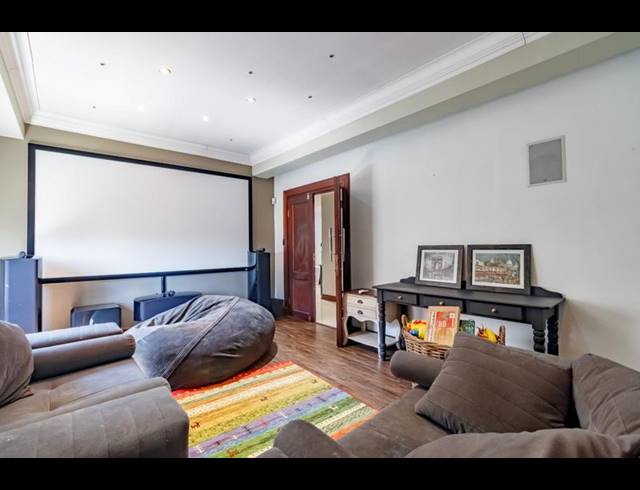 4 BEDROOM HOUSE FOR SALE IN MIDSTREAM ESTATE